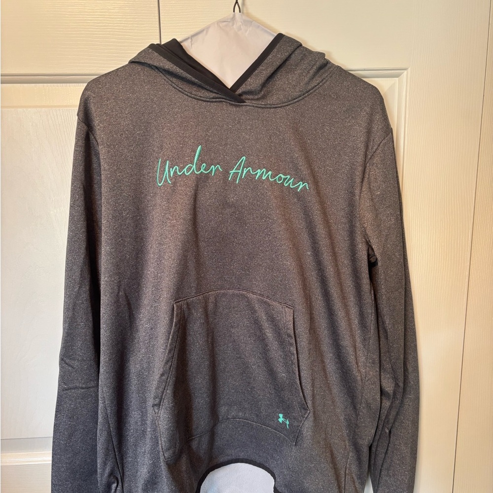 Women’s Size Medium-Under Armour Gray Hoodie-Gently Used